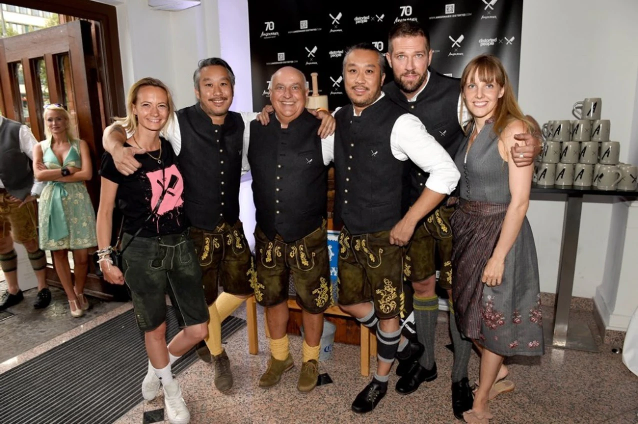 Angermaier und distorted people - Zwei Kultlabels, ein Wiesn-Outfit