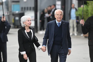 Seit 1968 sind Edmund Stoiber und seine Frau Karin miteinander verheiratet. (Archivbild) — © Felix Hörhager/dpa