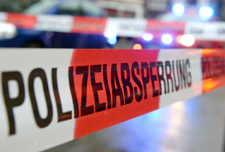 Polizei, Absperrung, Notfall, Tatort, Toter — © Bild: Patrick Seeger