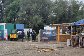 Nach der Tat wurde das Dorffest in Egling abgebrochen. — © Dominik Stallein/Münchner Merkur/dpa