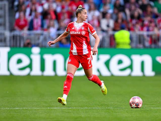 Will in der Champions League erneut um den Titel mitspielen: Bayern Münchens Giulia Gwinn. (Archivbild) — © Sven Hoppe/dpa