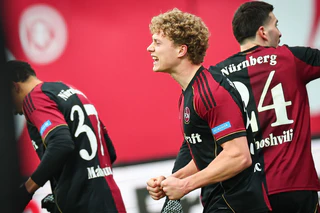 Traf doppelt beim Test gegen Mannheim: Piet Scobel. (Archivbild) — © Daniel Karmann/dpa