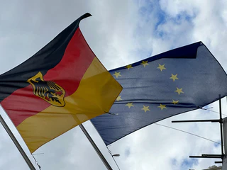 Der Handel mit den anderen EU-Ländern sichert einer Studie zufolge Millionen Jobs in Deutschland. (Symbolbild) — © Benedikt von Imhoff/dpa