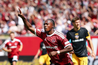Mohamed Alì Zoma (M) ist Nürnbergs Top-Torjäger. (Archivbild) — © Daniel Löb/dpa