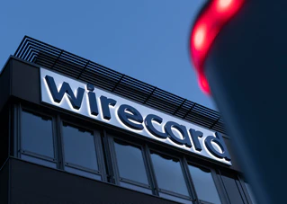 Die falschen Bilanzen des Skandalkonzerns Wirecard wurden Jahr um Jahr von Wirtschaftsprüfern bestätigt. (Archivbild) — © Peter Kneffel/dpa