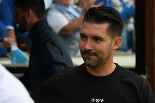 Ist schon gespannt auf das erste 1860-Heimspiel in der Nach-Ismaik-Ära: Coach Alper Kayabunar (Archivbild) — © Florian Diettrich/dpa