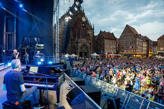 Das Bardentreffen in Nürnberg gehört nach Angaben der Stadt zu den größten Umsonst-und-Draußen-Festivals in Deutschland. — © Daniel Karmann/dpa
