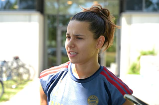 Lena Oberdorf arbeitet an ihrem Comeback beim FC Bayern. (Archivbild) — © Florian Diettrich/dpa