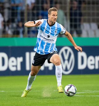 Dennis Dressel spielte zu Beginn seiner Karriere bereits jahrelang für 1860 München. (Archivbild) — © Sven Hoppe/dpa