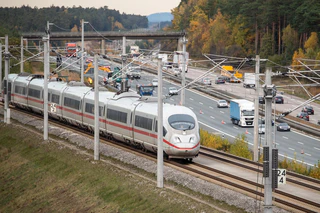 Normalerweise ist die Schnelltrasse die zügigste Route per Bahn von München nach Nürnberg. (Archivbild) — © Daniel Karmann/dpa