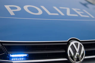 Die Polizei informierte über einen tödlichen Rennrad-Unfall im Allgäu. (Symbolbild) — © Lino Mirgeler/dpa