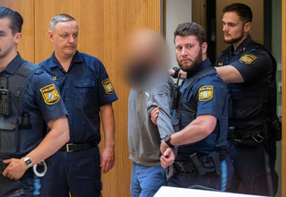 Alles nur ein Spaß - oder Spionage für Russland? Ein Trio steht vor Gericht. (Archivfoto) — © Peter Kneffel/dpa