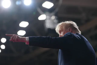 Laut Audi entsteht das erste Werk in den USA. Die Ankündigung dafür kam während einer Wahlkampfveranstaltung von US-Präsident Trump. — © Mark Schiefelbein/AP/dpa