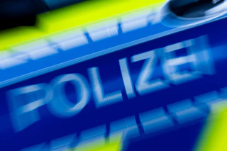 Gegen die Männer werde wegen Körperverletzung ermittelt. (Symbolbild) — © Rolf Vennenbernd/dpa