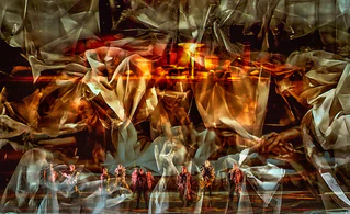 Die Sänger verschwinden hinter den KI-generierten Projektionen. — © Enrico Nawrath/Bayreuther Festspiele/dpa