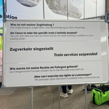 Beitragsbild: Bahn-Chaos nach Hochwasser am Münchner Hauptbahnhof — © Bild: Radio Arabella