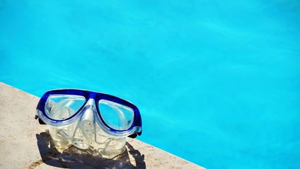 Schwimmen, Baden, Taucherbrille, Tauchen, Pool — © Photo by Maarten van den Heuvel on Unsplash