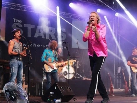 — © © Bild: The Stars