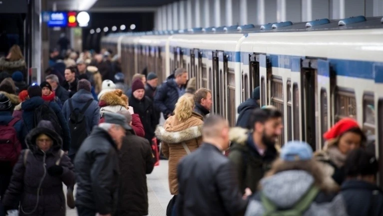 ÖPNV, Nahverkehr, öffentlicher Nahverkehr — © Foto © Alexander Heinl / Archiv
