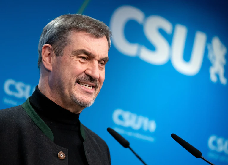 CSU-Chef Söder sieht seine Partei als Bollwerk gegen die AfD. Die Brandmauer soll auch nach der Wahl gelten. — © Sven Hoppe/dpa
