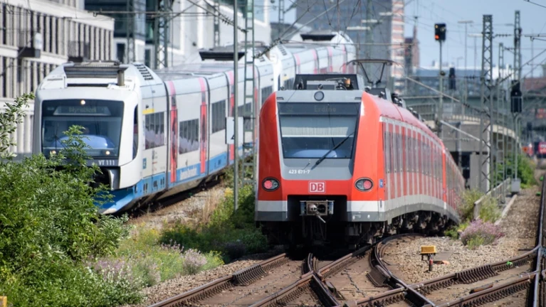 S-Bahn Verspätung Service Echtzeitinfos — © Bild: Matthias Balk/Archiv