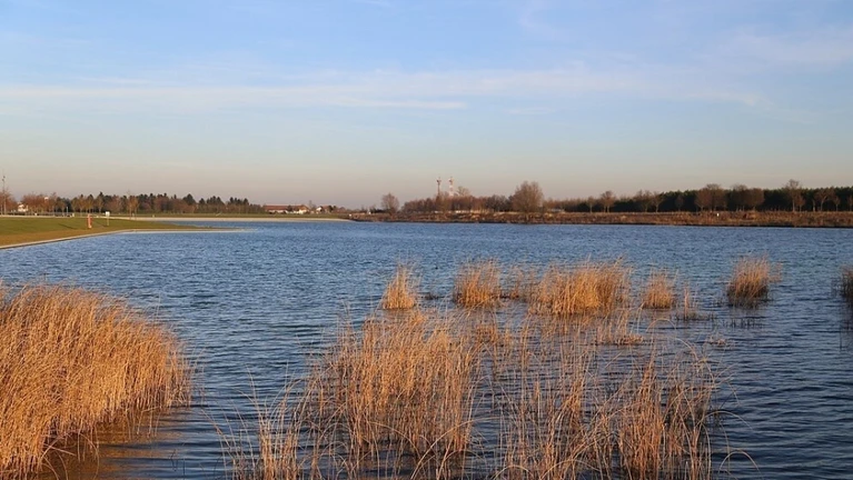 Riemer See — © Von Rufus46 - Eigenes Werk, CC BY-SA 3.0, https://commons.wikimedia.org/w/index.php?curid=55059795