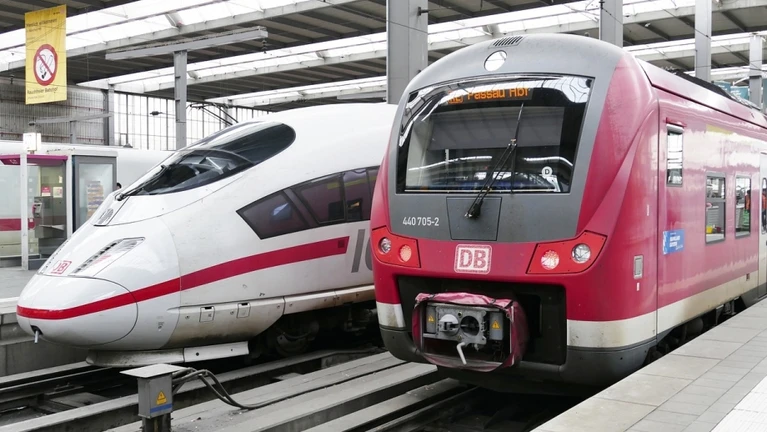 ICE S-Bahn Bahn Streik GDL Lokführer Gleis — © Bild: Jürgen auf Pixabay