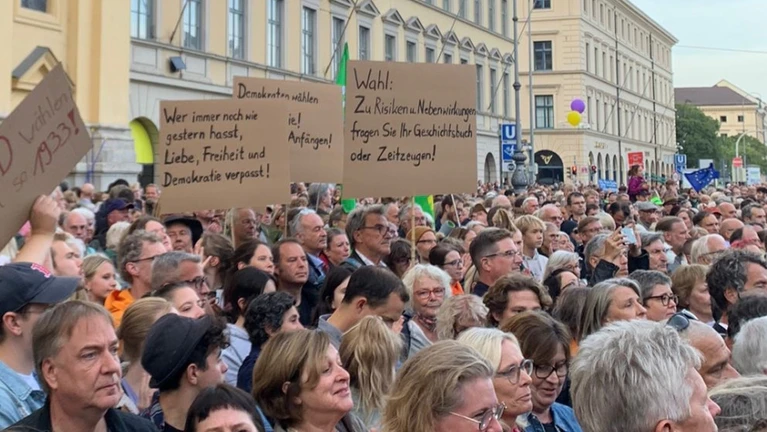 Demo Zammreißen Bayern gegen Rechts