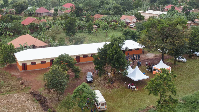 Schuleröffnung Jinja, Uganda — © © Bild: Leitner Reisen