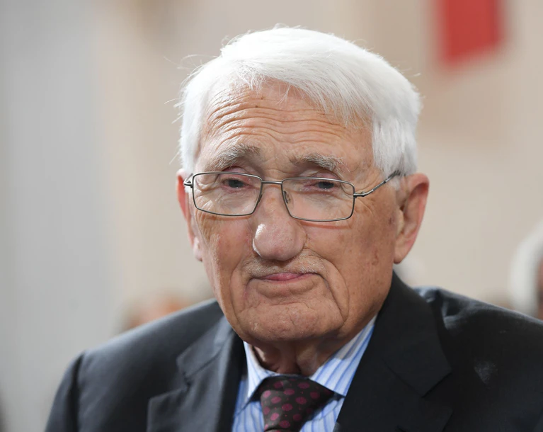 Habermas glaubte bis zuletzt an die Macht der Vernunft. — © Arne Dedert/dpa