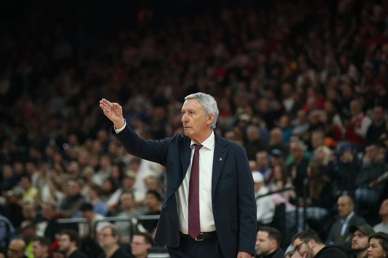 Svetislav Pesic kassierte bei seinem Trainer-Comeback in München eine Niederlage. — © Matthias Stickel/dpa