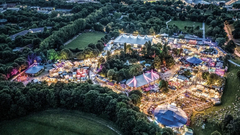 Tollwood Sommer Tollwood Sommertollwood — © Bild: Anton Brandl