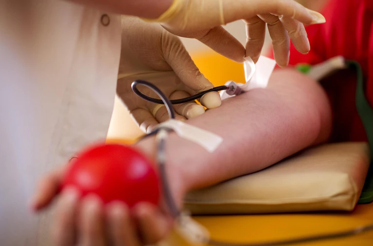 Blut Blutspenden BRK — © Bild: Arno Burgi