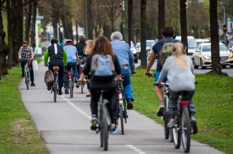 Leopoldstraße, ADFC, Radwegnetz, Radl-Autobahn, Tausch, Radler — © Bild: Lino Mirgeler