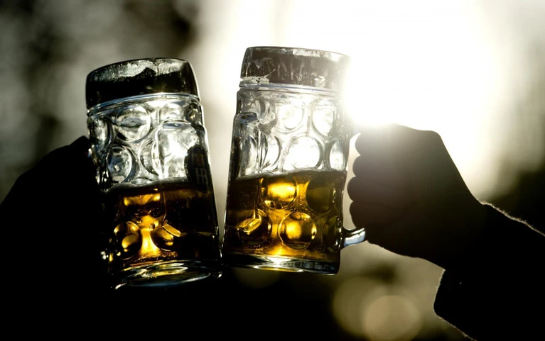 Biergärten, Biergarten, Wiesn-Mass, Bierpreis — © Bild: Sven Hoppe/Archiv