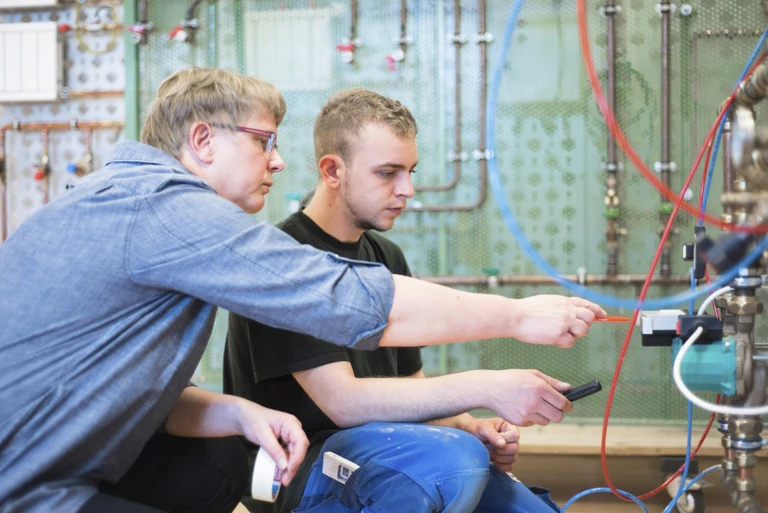 HWK, Ausbildung, Handwerk — © SHK Ausbildung Weiterbildung Komzet InnoGTec