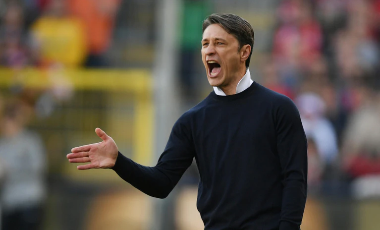 FC Bayern, Pokal-Halbfinale, Heidenheim — © Trainer Niko Kovac von München gestikuliert während der Partie. Foto: Patrick Seeger/Archivbild