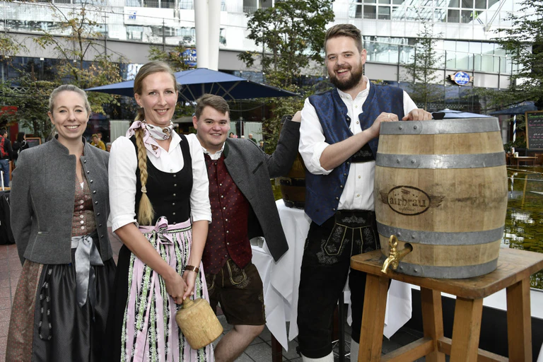 Airbräu, Anstich, Wiesn, Flughafen — © Airbräu