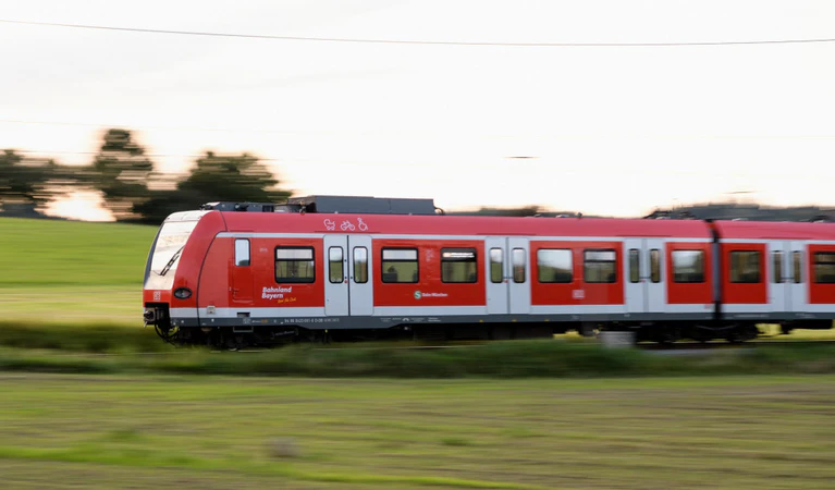 Verstärkerzüge — © Bild:&nbsp;Matthias Balk/Archivbild