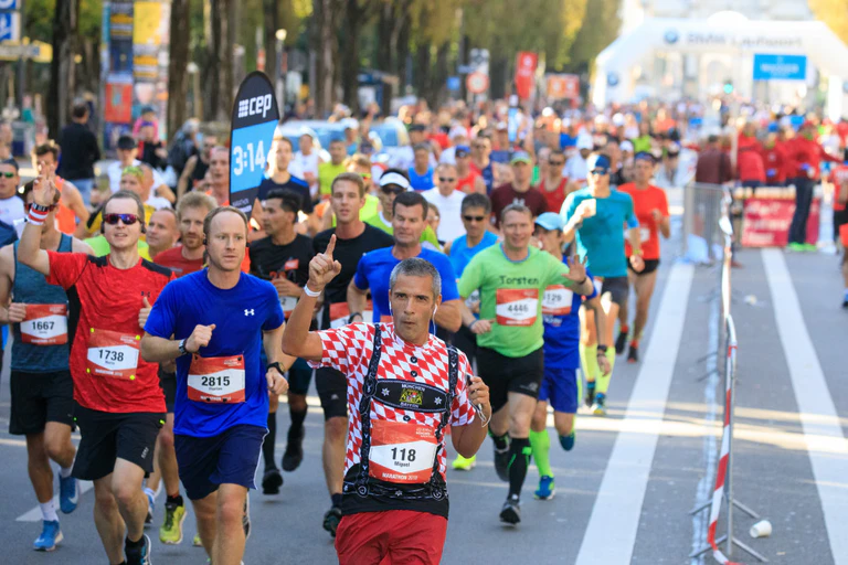 Generali München Marathon, Joggen, Laufen — © Bild: Generali München Marathon / Norbert Wilhelmi