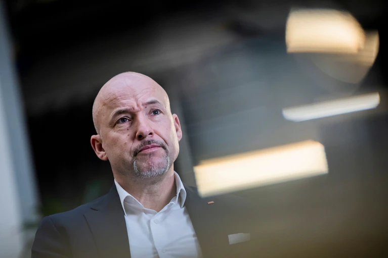 CSU-Landesgruppenchef Hoffmann rechnet sich von der industriellen Revolution im Weltraum auch für deutsche Forscher einen entscheidenden Vorteil aus. (Archivbild)  — © Christoph Soeder/dpa
