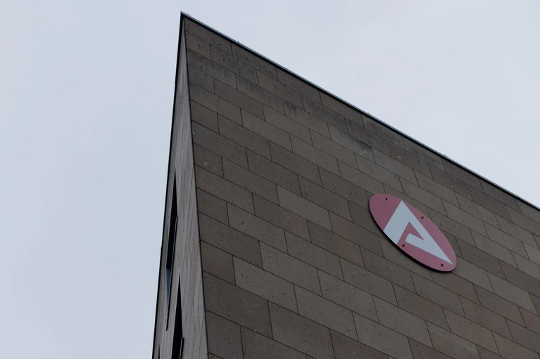 Die Arbeitslosenzahl in Bayern ist gestiegen. (Symbolbild) — © Rolf Vennenbernd/dpa