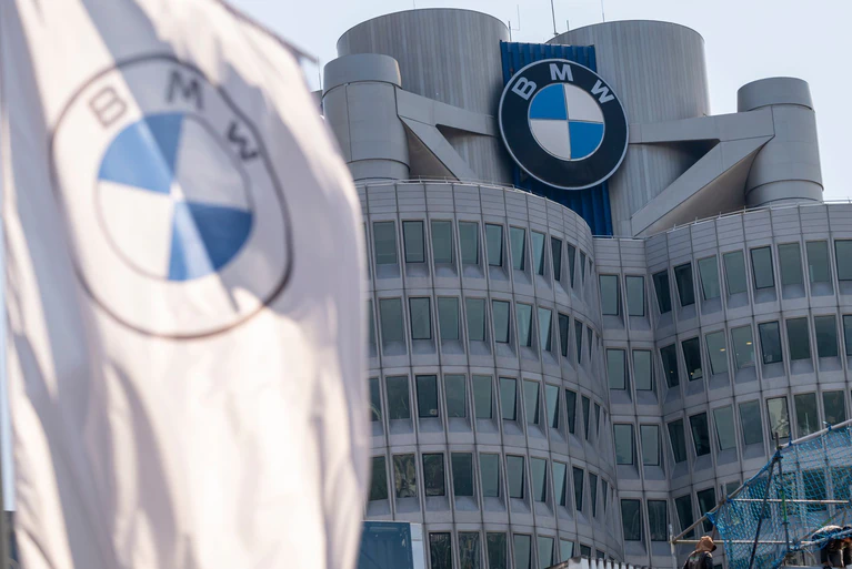 Der Gewinn bei BMW ist im zweiten Quartal eingebrochen — © Peter Kneffel/dpa
