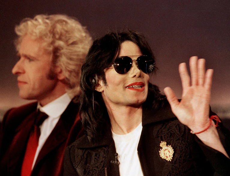 Besonders Michael Jacksons Auftritte bescherten Gottschalk in den 90ern eine Topquote. (Archivfoto) — © picture alliance / dpa