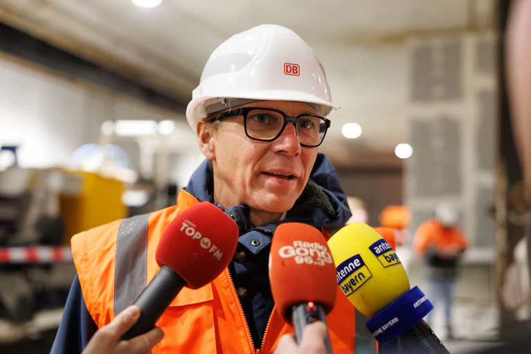 Trägt eine Menge Verantwortung: Der Projektleiter für die zweite S-Bahn-Stammstrecke, Kai Kruschinski-Wüst. (Archivbild) — © Matthias Balk/dpa