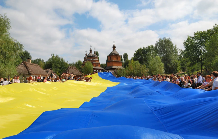 Fahne Ukraine — © Bild: oleg_mit auf Pixabay