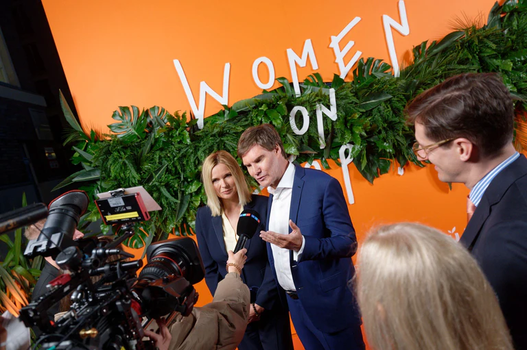 Veronica Ferres engagiert sich auch gesellschaftlich - unter anderem für Frauen-Empowerment. (Archivbild) — © Henning Kaiser/dpa
