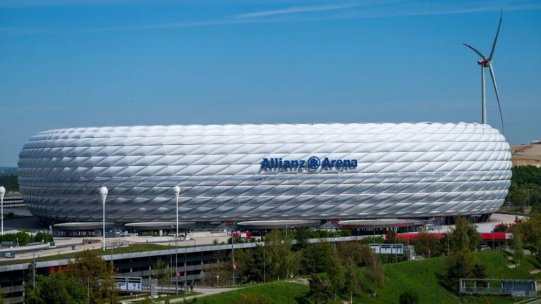 Gleich mehrere Großkonzerte steigen im Juni in der Allianz-Arena im Norden Münchens. (Archivbild) — © Peter Kneffel/dpa