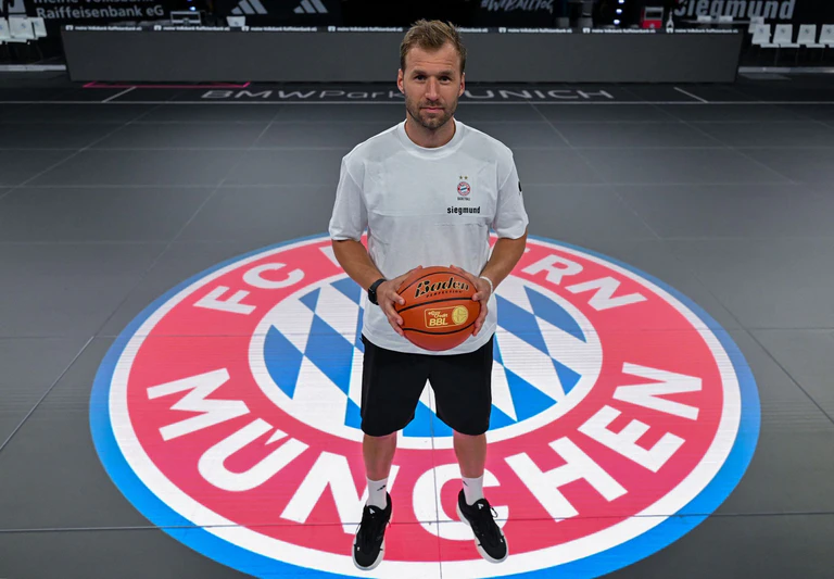 Anton Gavel soll die Bayern wieder zu Titeln führen. — © Sven Hoppe/dpa