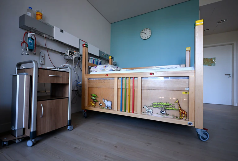 Neben Hochleistungsmedizin soll das Palliativzentrum den Kindern ein Zuhause auf Zeit bieten. — © A4366 Sven Hoppe/dpa